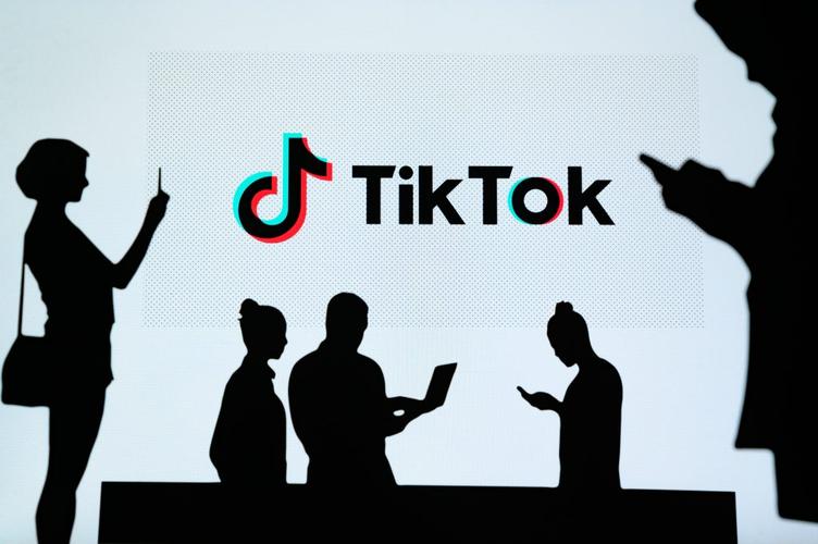 TikTok Skiing Videos Spark Winter Sports Craze 